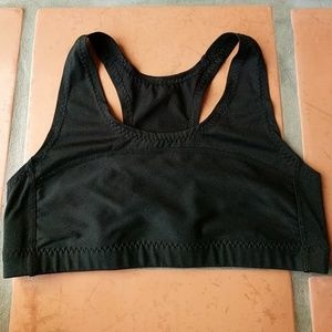 Melanzana lightweight sports bra